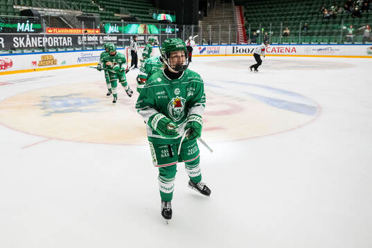 Rögles Amelie Elisson jublar
