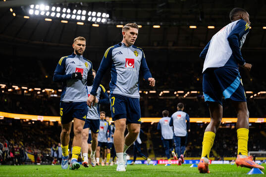 Jesper Karlström and Viktor Gyökeres of Sweden