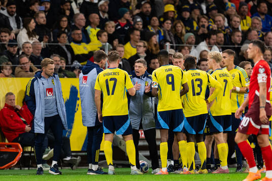 Head coach Jon Dahl Tomasson of Sweden