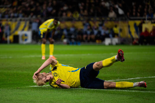 Lucas Bergvall of Sweden