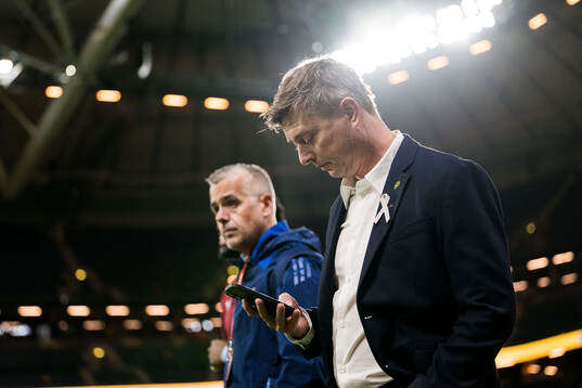 Head coach Jon Dahl Tomasson of Sweden