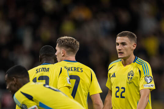 Ken Sema , Viktor Gyökeres and Sebastian Nanasi of Sweden