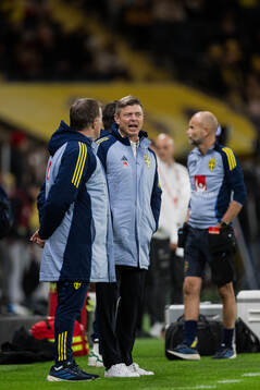 Head coach Jon Dahl Tomasson of Sweden