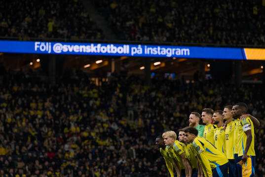 The starting eleven of Sweden pose for a team photo