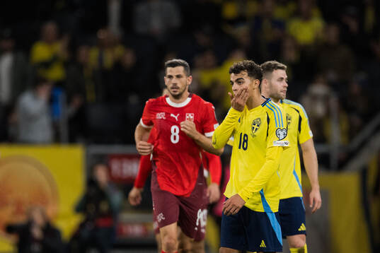 Yasin Ayari of Sweden looks dejected