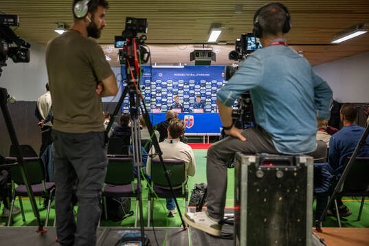 Alexander Sørloth and press officer Morten Morisbak