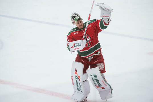 Modos målvakt Adam Werner