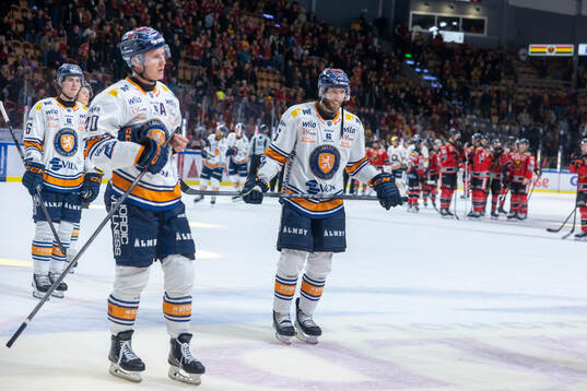 Växjös Dennis Rasmussen och Petter Granberg deppar