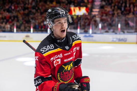Luleås Filip Eriksson jublar
