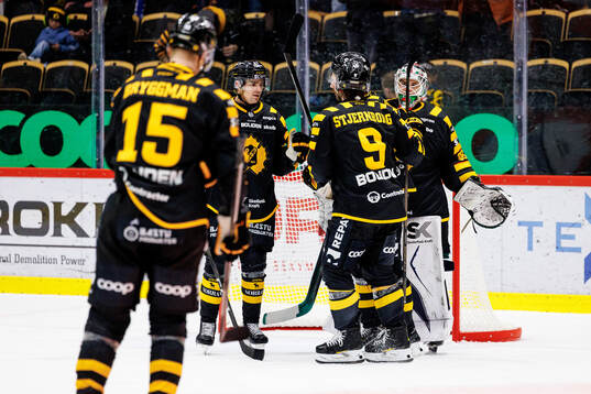 Skellefteås spelare jublar