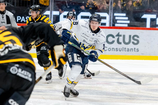 HV71s Linus Lindström