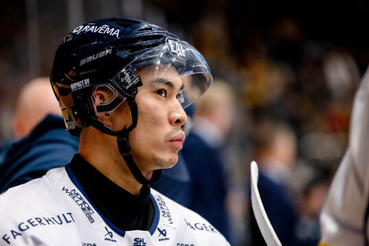 HV71s Jonathan Ang