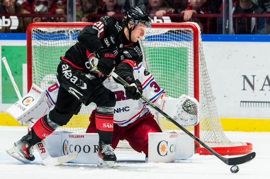 Malmö Redhawks Thomas Berg Paulsen och Timrås målvakt