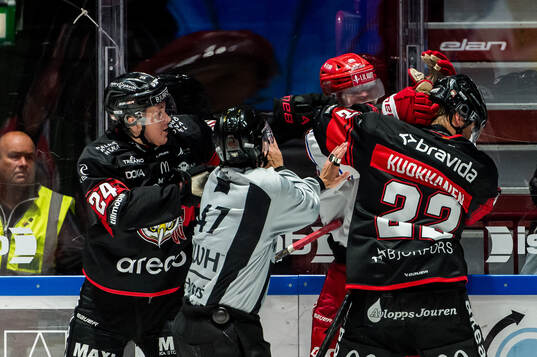 Timrås Erik Walli Walterholm och Malmö Redhawks Janne
