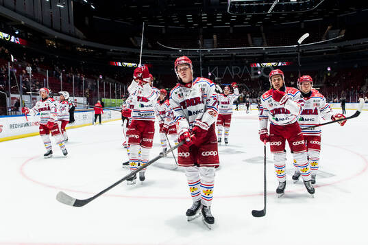 Timrås spelare jublar