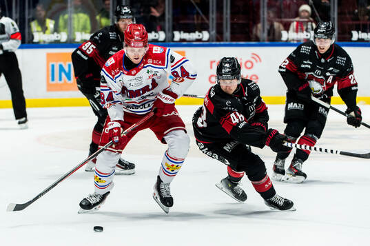 Timrås Sebastian Hartmann och Malmö Redhawks Lauri