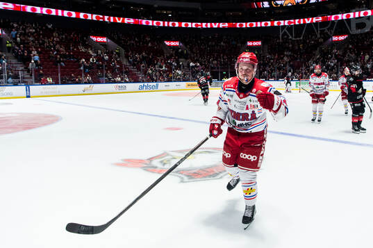 Timrås Jonathan Dahlén jublar