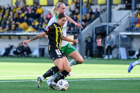 Häckens Tabby Tindell och Hammarbys Emilie Bragstad