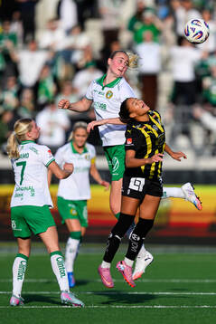 Hammarbys Emilie Bragstad och Häckens Felicia Schröder