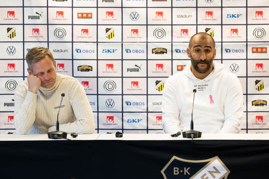 Hammarbys tränare Martin Sjögren och Häckens tränare
