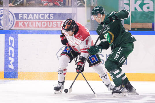Örebros Sean Malone och Färjestads Ronald Knot