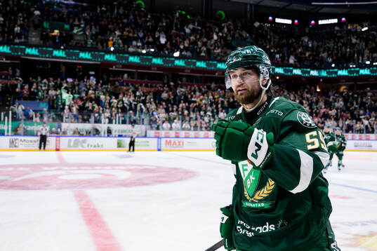 Färjestads Linus Johansson jublar