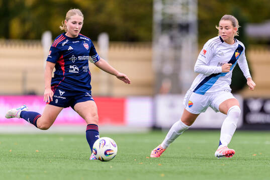 Rosengårds Hanna Andersson och Djurgårdens Elsa Pelgander