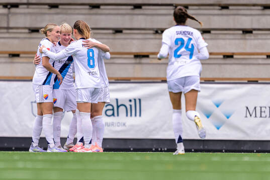 Djurgårdens Olivia Ulenius jublar