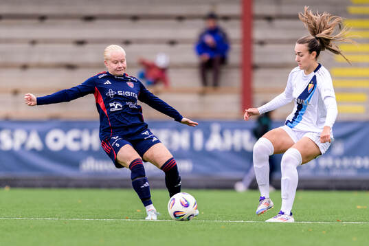 Rosengårds Anni Hartikainen och Djurgårdens Elsa Pelgander