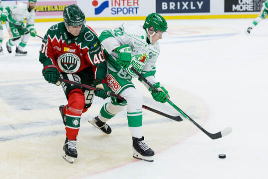 Frölundas Jacob Peterson och Rögles Isac Solberg