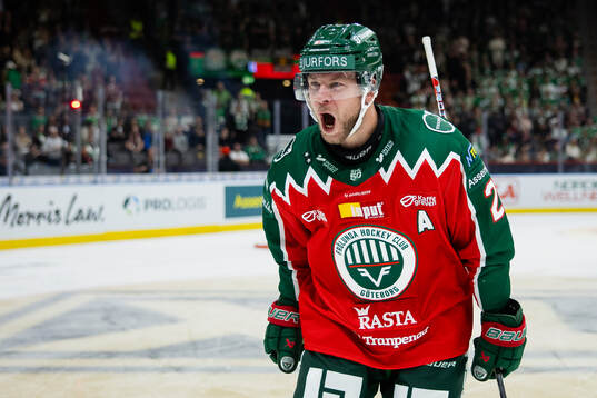 Frölundas Christian Folin jublar