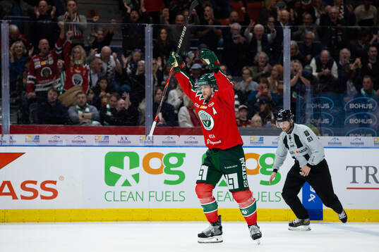 Frölundas Christian Folin jublar