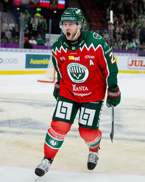 Frölundas Christian Folin jublar
