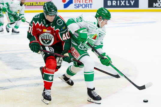 Frölundas Jacob Peterson och Rögles Isac Solberg