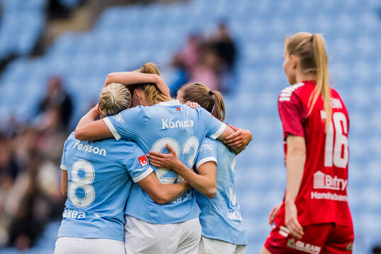 Malmö FFs Sara Kanutte Sørensen Fornes och lagkamrater