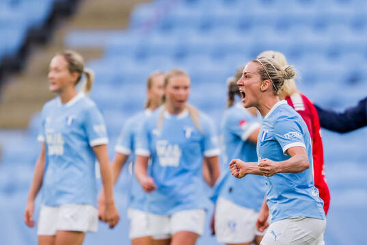 Malmö FFs Mia Persson jublar