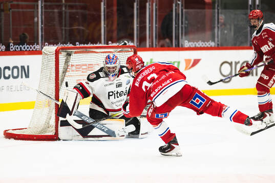 Piteås målvakt Hugo Josefsson och Timrås Manfred