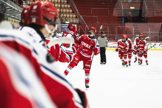 Timrås Melker Lundgren jublar