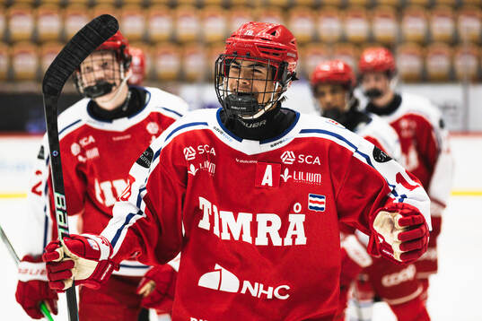 Timrås Albin Klar jublar