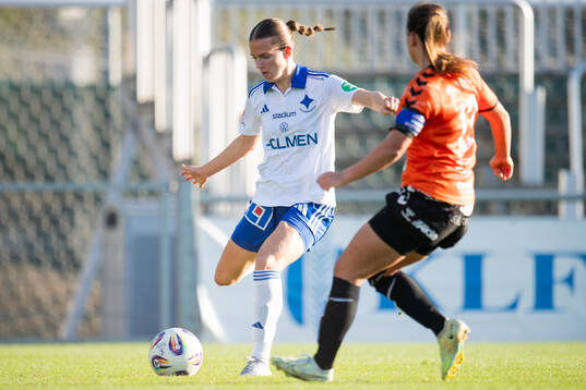 IFK Norrköping FKs Agnes Ekberg och Kristianstads DFFs