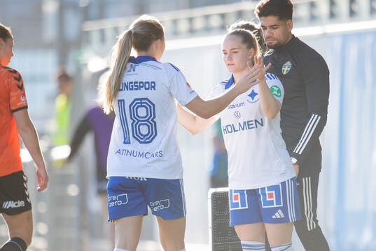 IFK Norrköping FKs Paula Broddner Klingspor och Dana