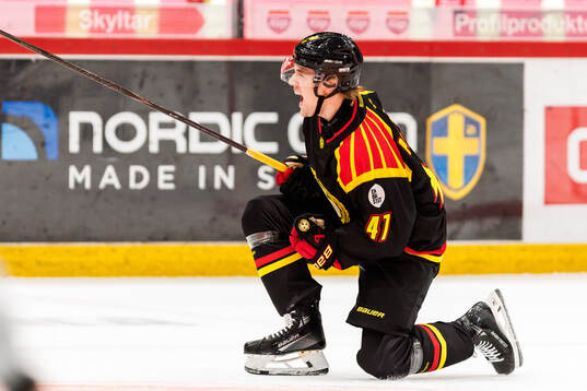 Brynäs Lucas Pettersson jublar
