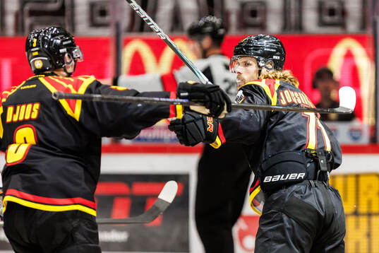 Brynäs Axel Jonsson-Fjällby jublar
