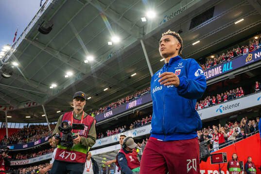 Antonio Nusa of Norway enters the pitch