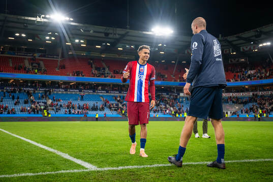 Antonio Nusa and Brede Hangeland, player manager of Norway