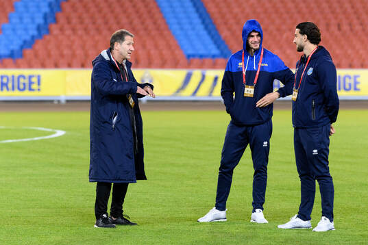 Head coach Franco Foda of Kosovo