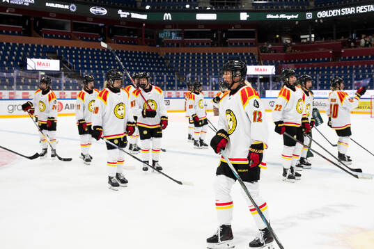 Brynäs Mina Waxin tackar supportar
