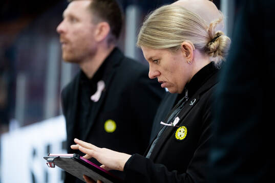 Brynäs Assisterande tränare Josefine Jakobsen