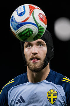 goalkeeper Noel Törnqvist of the Swedish men’s national