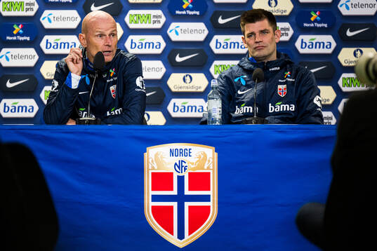 Head coach Ståle Solbakken and press officer Morten